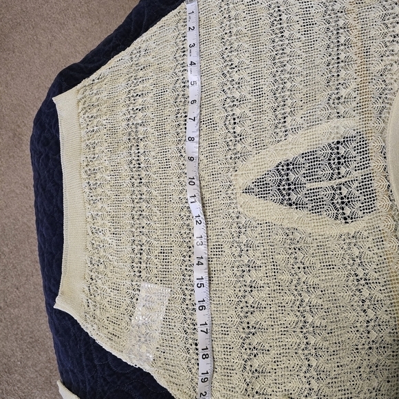 NWT Anthropologie Crochet Sweater Lightweight Sz XS Ruffle Sleeves - Picture 8 of 10